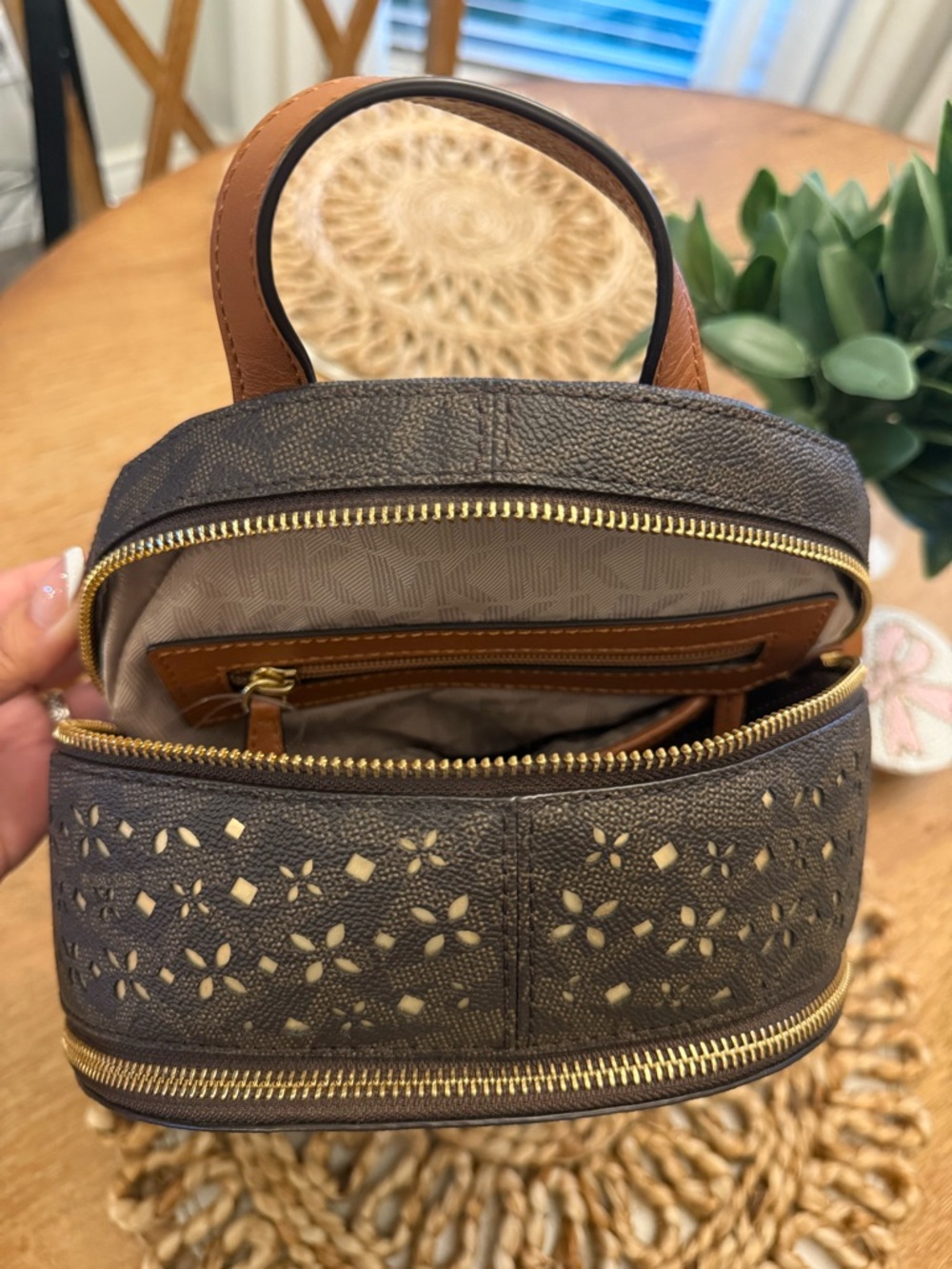 NOT FOR SALE!! Michael Kors Medium Backpack with Gold Hardware - Picture 5 of 9